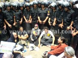 Police Arrests Kefaya Leader Karima Al Hifnawi, Four April 6 Activists