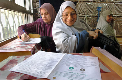 Islam and democracy    The practice—and the theory