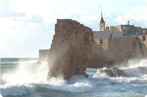 Jewish extremists attempt pogrom against Arabs in Akka