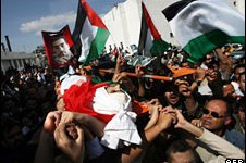 Thousands attend funerals in Gaza 