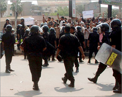 Egyptian Authorities Arrest Large Numbers of MB Activists Throughout the Country