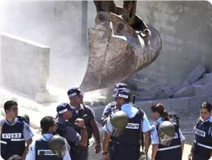 IOF troops demolish two Palestinian homes in Jerusalem