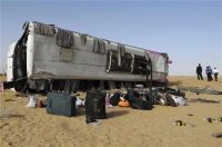 Bus crash kills 16 in Egypt