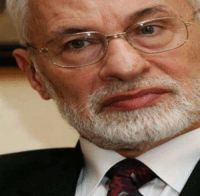 Lebanese Islamic Group Confirms Mediating Role in Current Crisis, Urges Lahoud to Resign