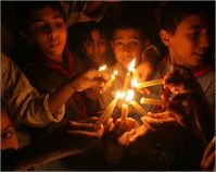 Children protest power outage as Gaza plunges into darkness