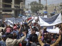 Syrian protesters call for Assad's toppling
