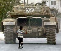 Child kidnapped for throwing stones, Israeli attackers of mosque released