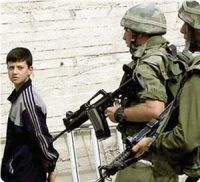 Palestinian child wounded in IOF shelling