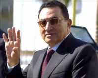 Ageing Mubarak keeps Egypt guessing