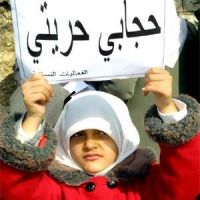 Spanish school expels girl for wearing hijab