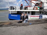 Israeli gunboats intercept 