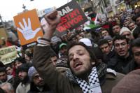 Thousands of Turks demonstrate against Israeli attempt to storm the Aqsa