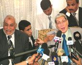 The National Front gather 5000 Observers