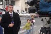 Jewish settler attacks al-Jazeera reporter in Jerusalem