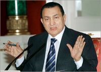 Mubarak undergoes simple procedure